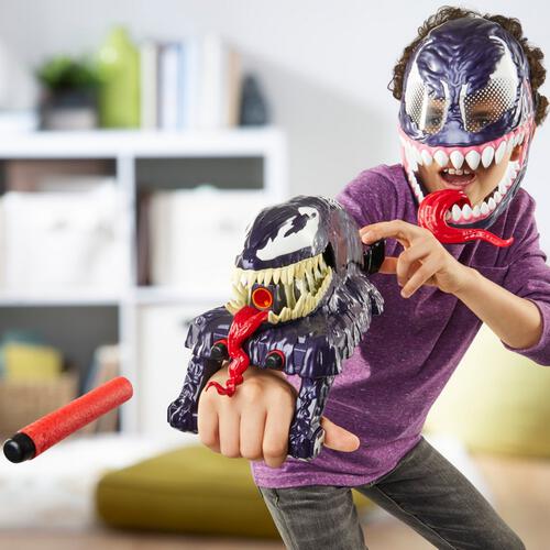 Marvel Spiderman Venomversus Venom Strike Blaster