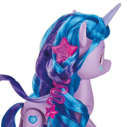 My Little Pony Izzy Moonbow Style of The Day