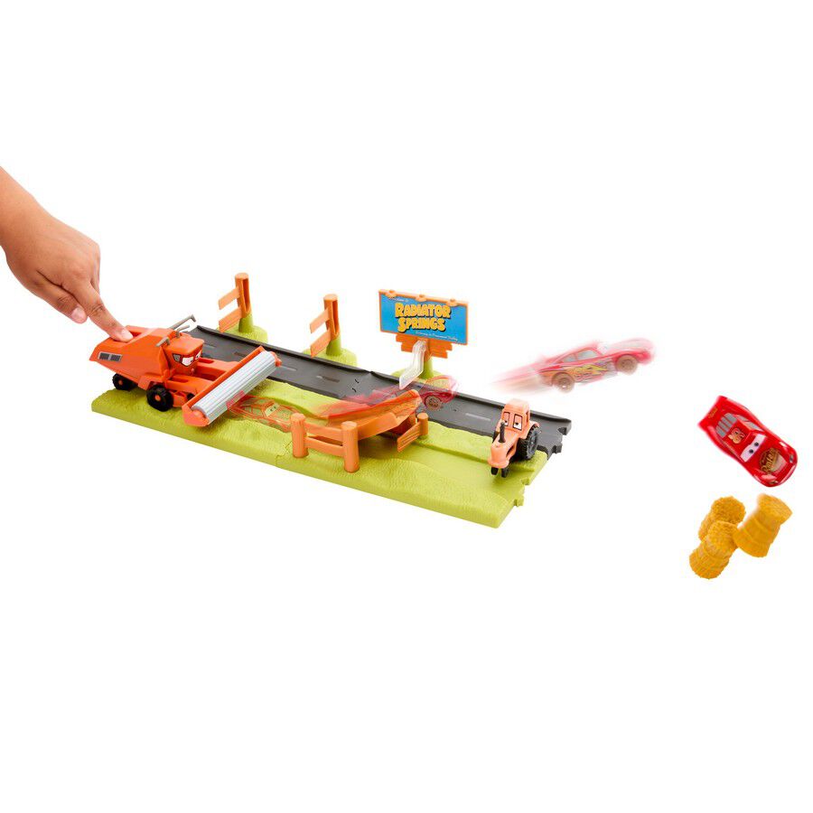 Cars Frank Escape & Stunt Race | Toys