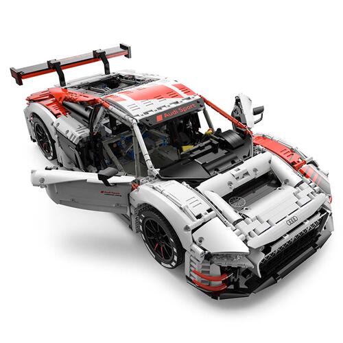 Rastar 1:8 Audi R8 LMS 3 Bricks Car