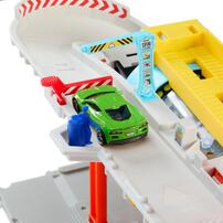 Matchbox Action Driver Super Auto Center