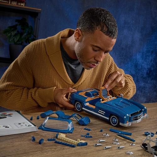 Mattel Brick Shop Hot Wheels Legend Mercedez-Benz 300Sl