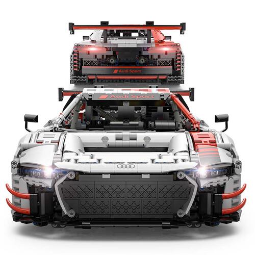 Rastar 1:8 Audi R8 LMS 3 Bricks Car