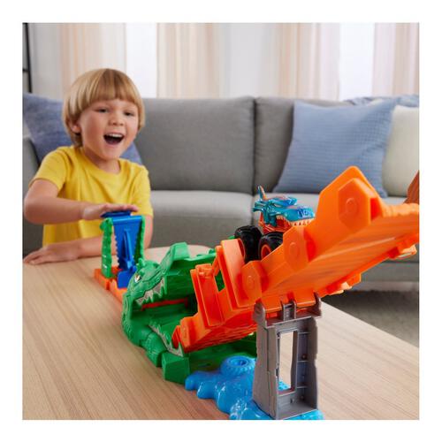 Hot Wheels Monster Truck Knock The Croc Challenge