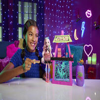 Monster High Scare-Adise Island Snack Bar Playset With Doll 