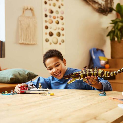 LEGO Jurassic World Brick-Built Mosasaurus Boat Mi 76974