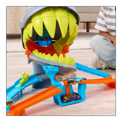 Hot Wheels City Shark Beach
