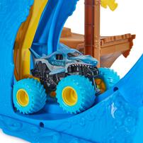 Monster Jam 1:64 Megalodon Loop of Doom Stunt Playset