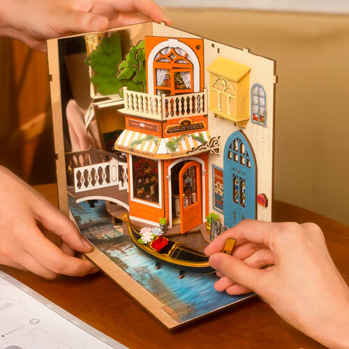 Robotime Rolife DIY Book Nook Romantic Venice