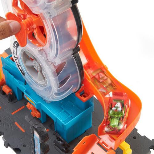 Hot Wheels City Super Twist Tire