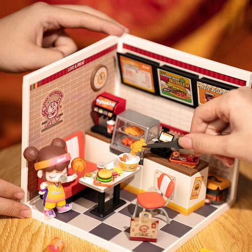 Robotime Rolife Super Creator Yum Yum Burgers Plastic DIY Miniature House