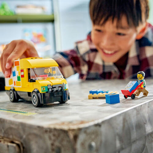 LEGO City The LEGO Van 60500