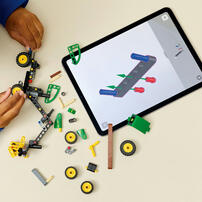 LEGO Technic John Deere 1470H Wheeled Harvester 42218