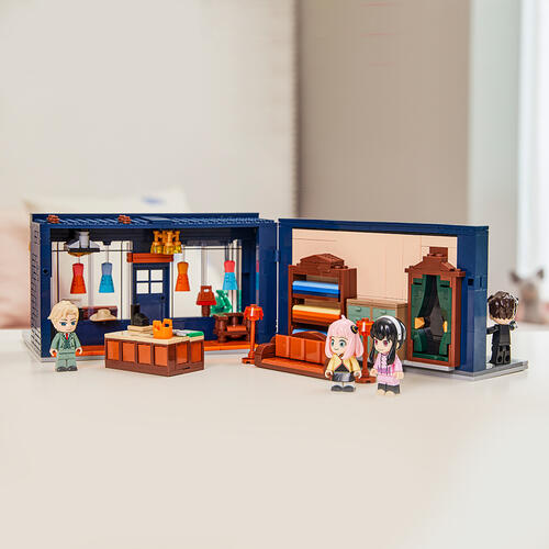 Kalos Blocks SPY x Family Family Adventure Suit