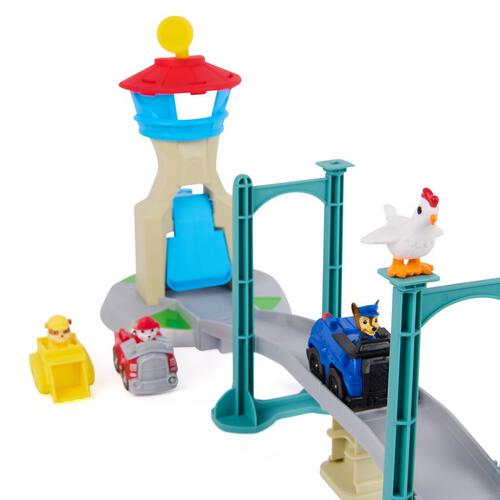 Paw Patrol Adventure Bay Playset