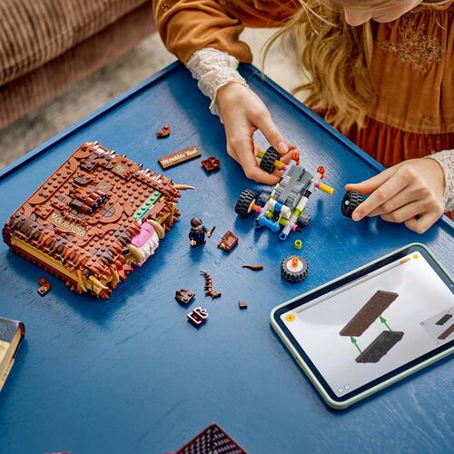 LEGO Harry Potter Chomping Monster Book Of Monst 76449