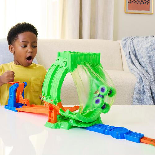 Hotwheels Monster Truck Mutant Chaos Cameo