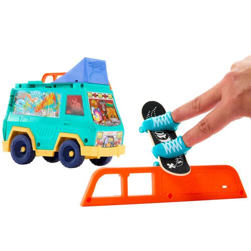 Hot Wheels Skate Van Playset