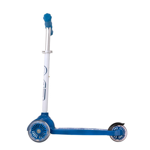 EVO Light Up Move N Groove Scooter Blue