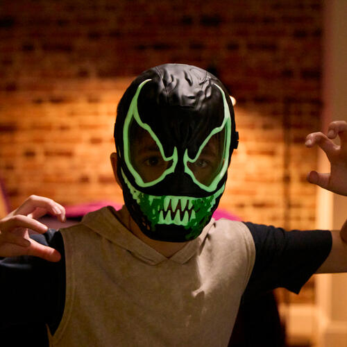Marvel Spider-Man VenomVersus Venom Glow-In-The-Dark Mask