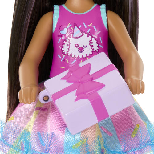 Barbie Family Chelsea Birthday (Latina)