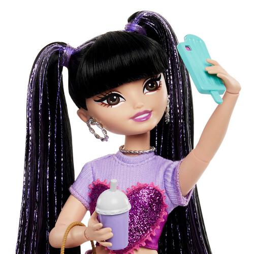 Barbie Dream Besties Fashion Doll - Renee