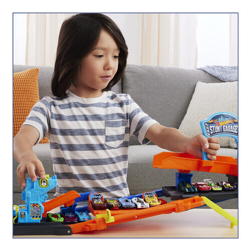 Hot Wheels City Stunt Garage