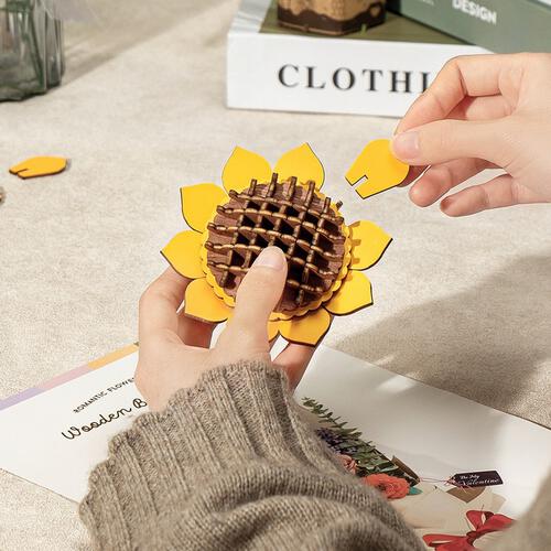 Robotime Rowood DIY Sunflower 3D Wooden Flower Puzzle